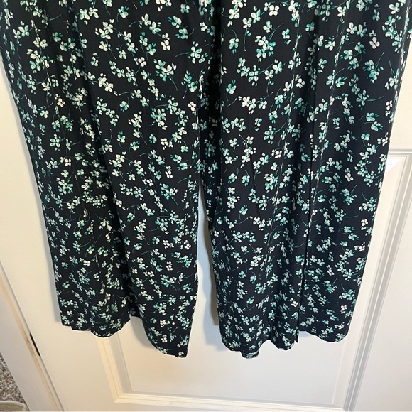 J Jill Large Crop Split Wide Leg Floral crop Pants with belt. Women’s size L - Picture 3 of 8
